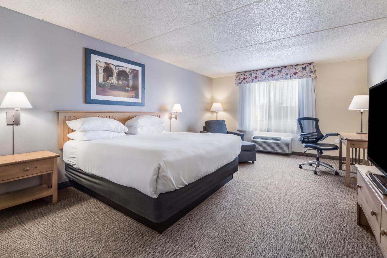 Red Lion & Hotel 3*